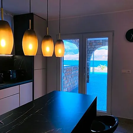 Pool Antonia Ξενοδοχείο 4*