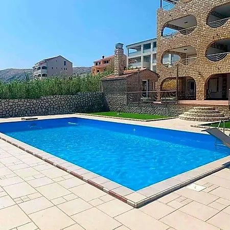 Pool Antonia 4* Pag Town